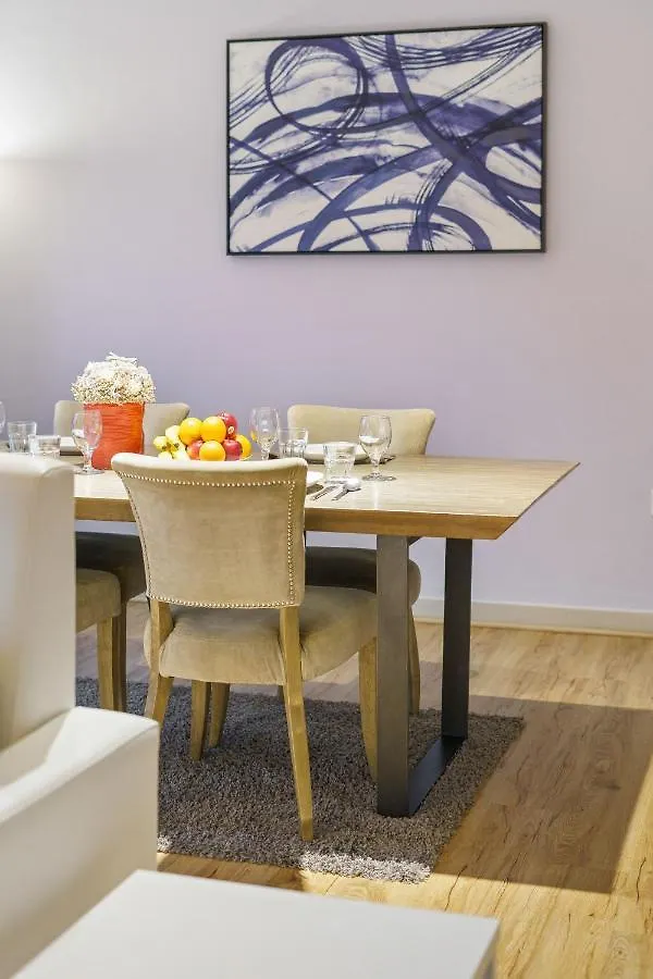 Contemporary & Roomy 2Br With Burj Khalifa View Дубай Апартаменты