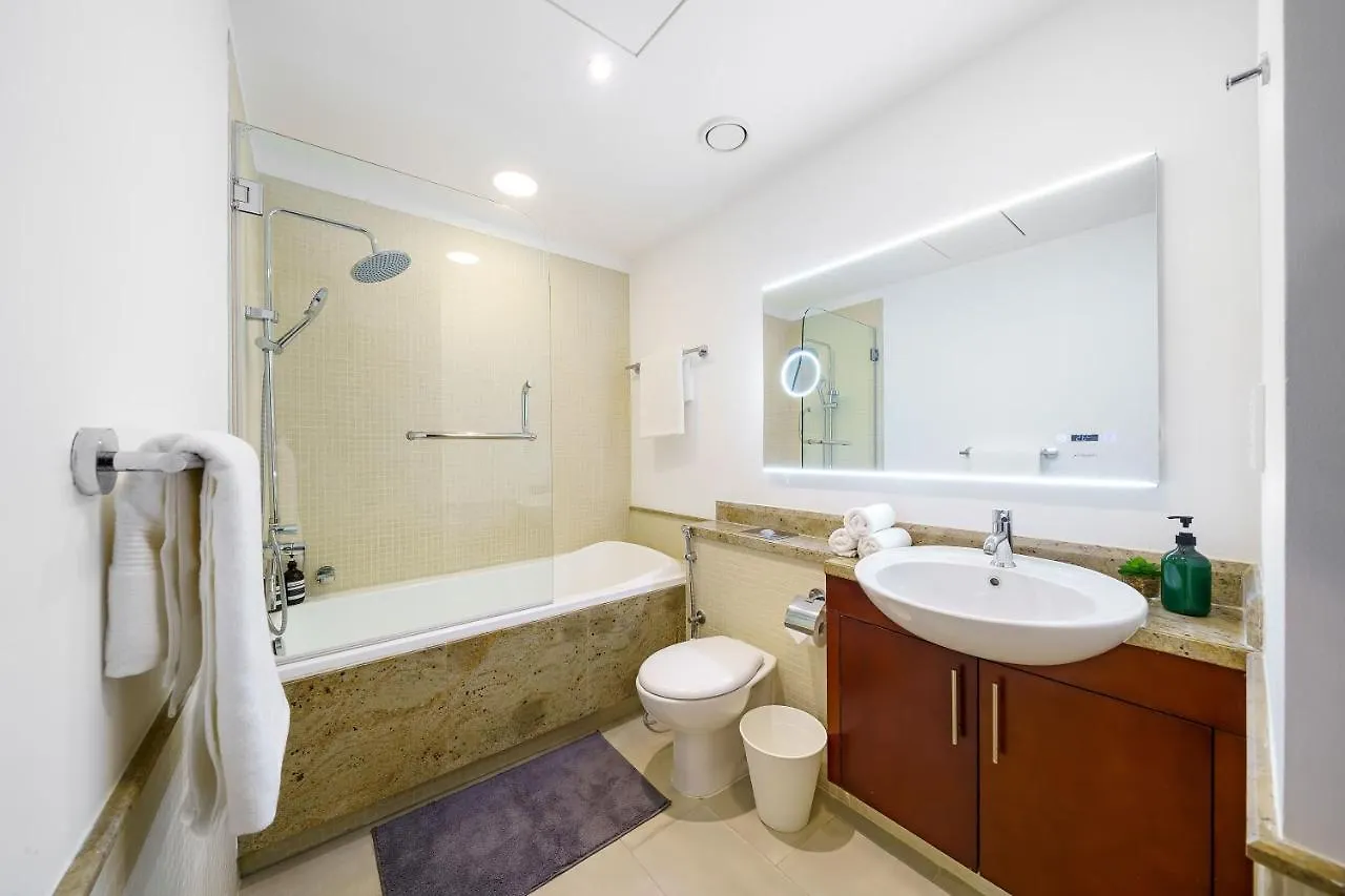 Contemporary & Roomy 2Br With Burj Khalifa View Дубай Апартаменты