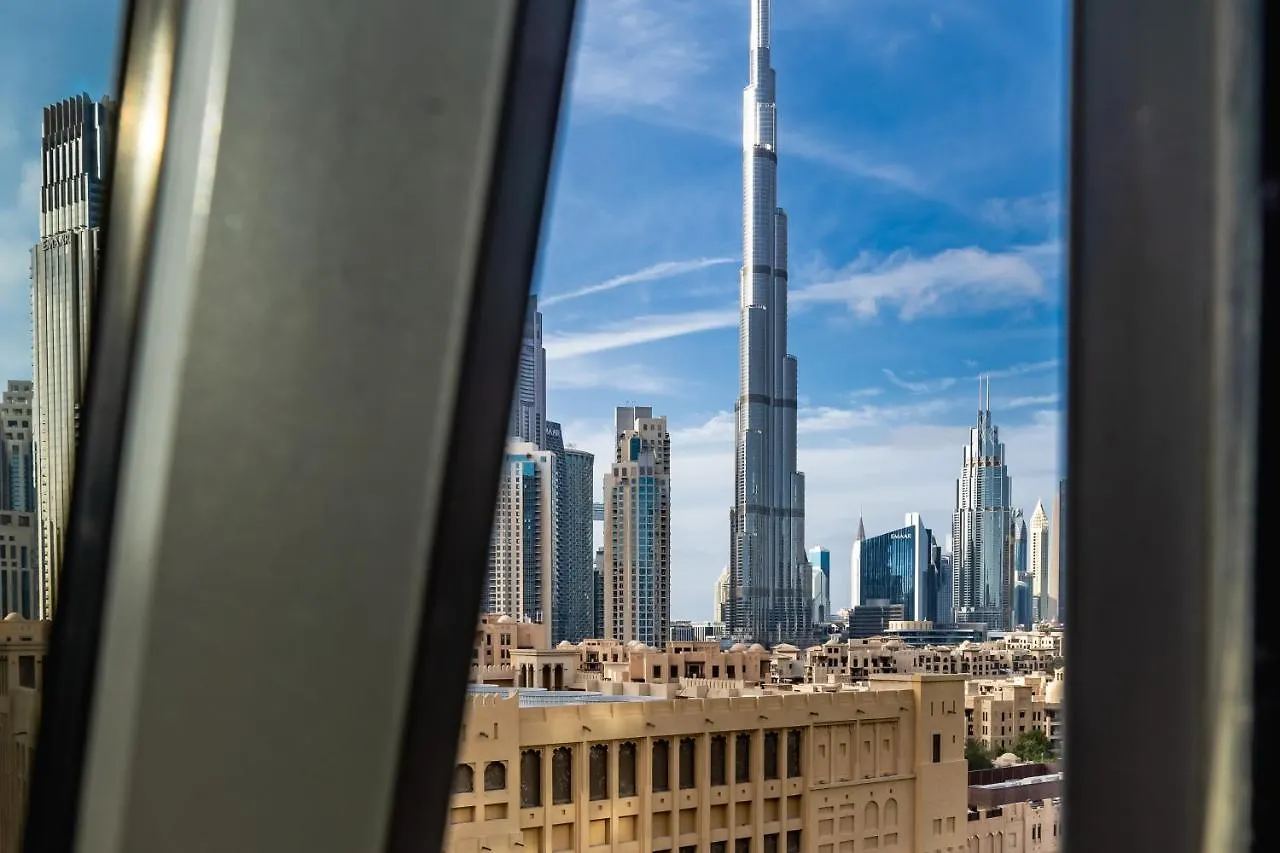 Contemporary & Roomy 2Br With Burj Khalifa View Дубай